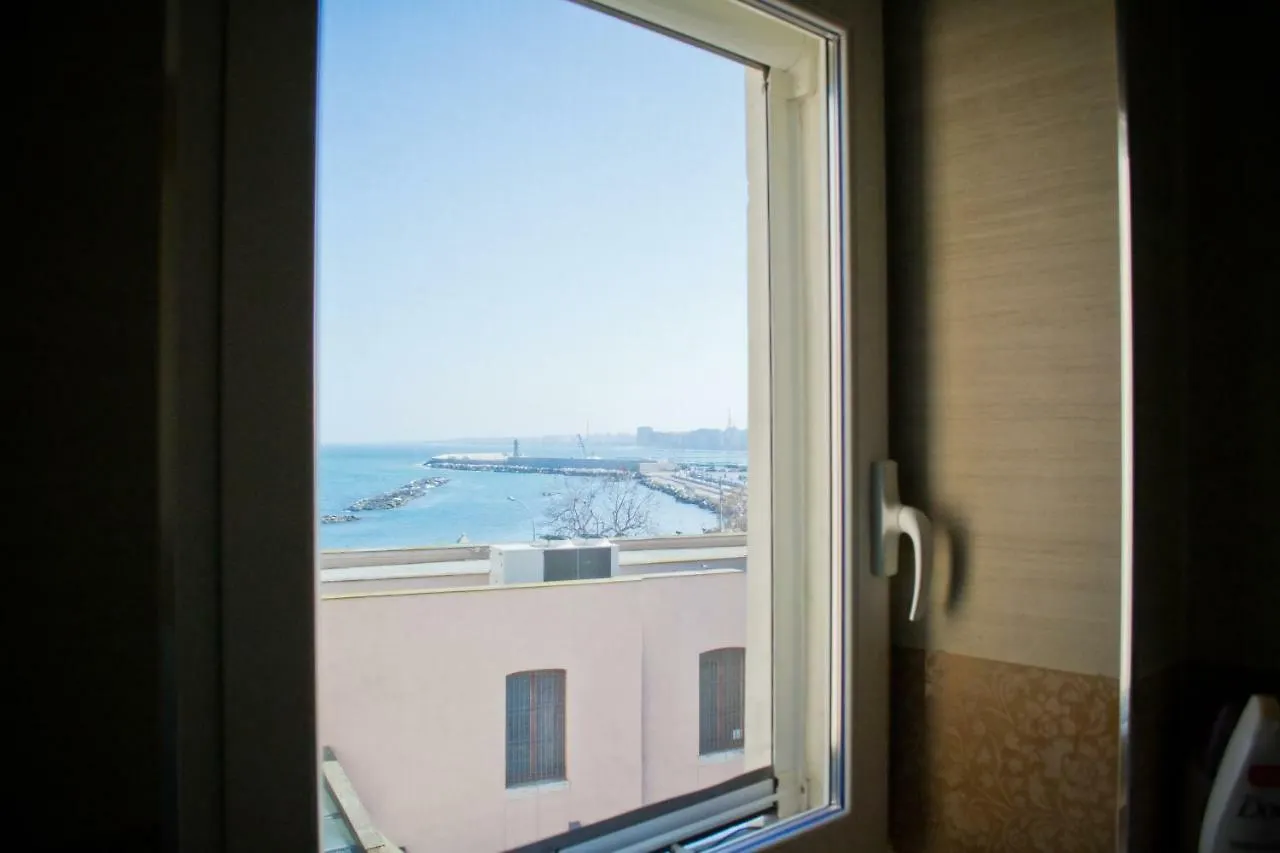 Bed and Breakfast San Nicola D'Amare Bari 2*,  Italia